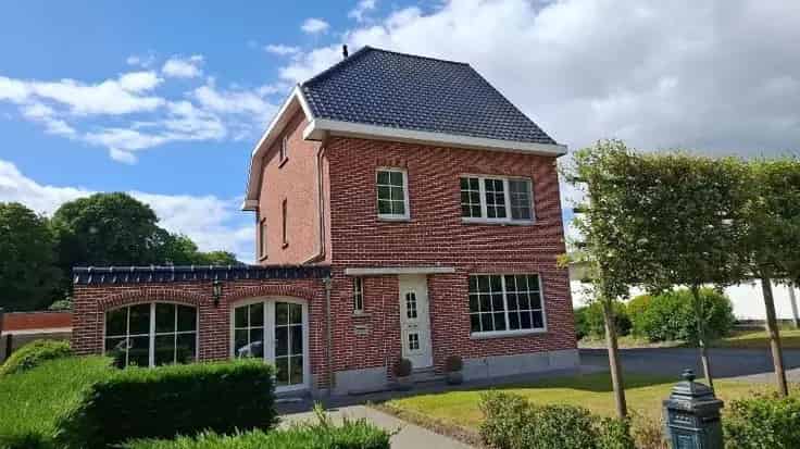 Huis Te Koop Itegem: Instapklare woning met bijgebouw
