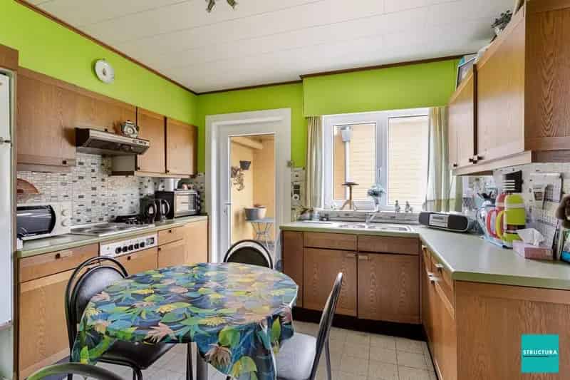 Driegevelwoning met zuid-west tuin in rustige straat
