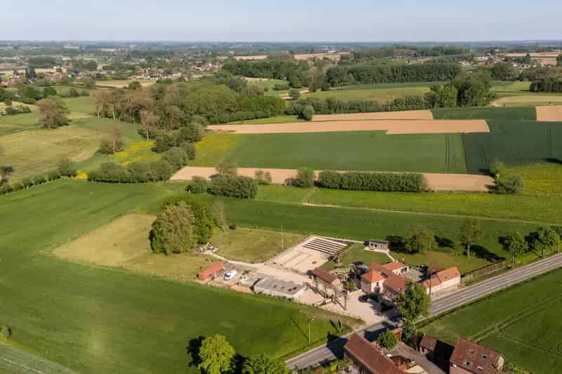 Exclusieve vastgoedparel met 3 vakantiewoningen en wellness