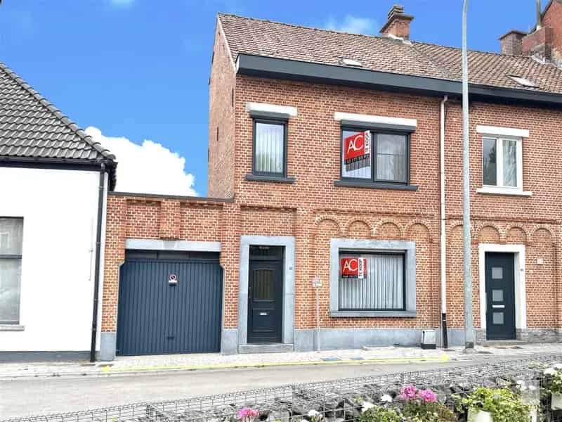 Ruime gezinswoning te Tielrode - Instapklaar
