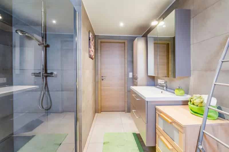 Gezellige woning met zonnige tuin en garage binnen de ring van Poperinge.
