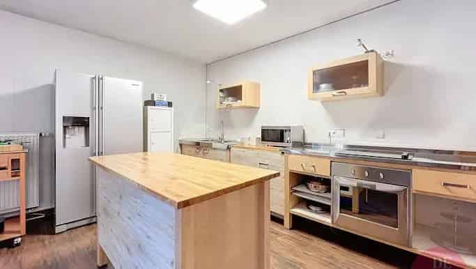 Kantoor te huur in Rue Bara - Barastraat 6, Anderlecht - Dewaele