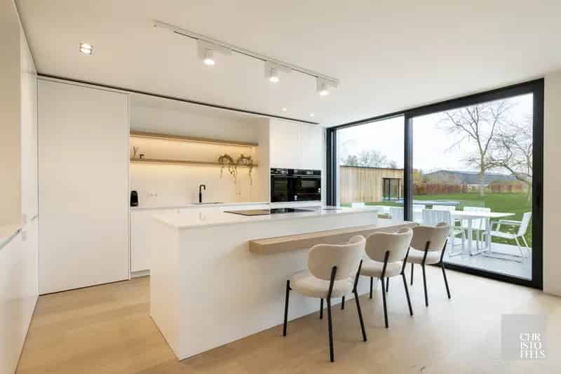 Moderne Villa te Koop Hasselt 4 slaapkamers Zwembad