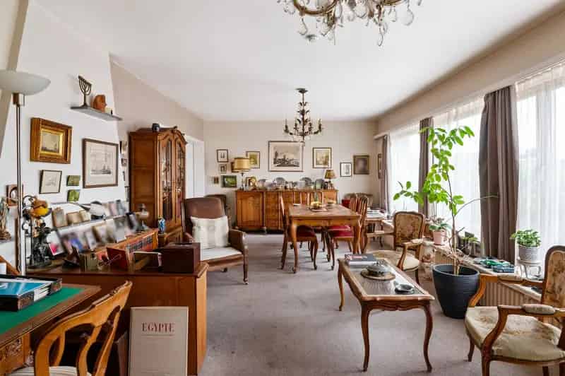 Ruim appartement (105m²) met twee slaapkamers en terras
