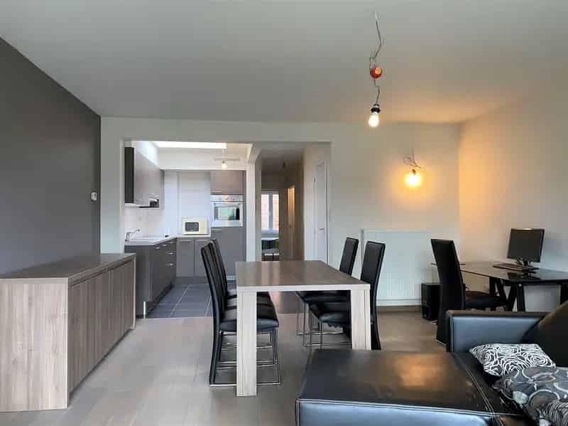 Appartement met 2 slaapkamers en terras aan de Vaart