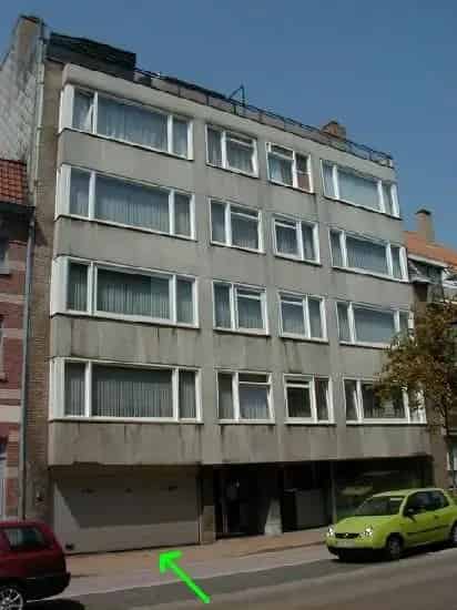 Afgesloten autostaanplaatsen te Sint-Andries