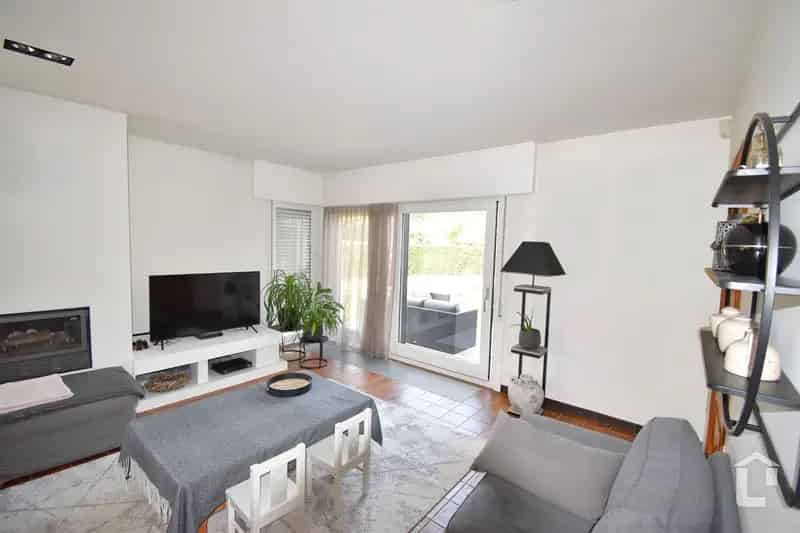 Instapklare bungalow nabij centrum De Pinte