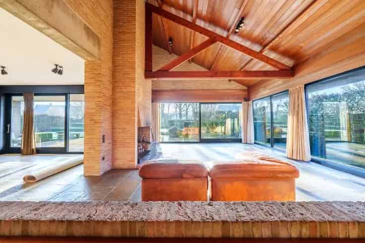 Villa te koop Langemark 478m² 4 slaapkamers praktijkruimte