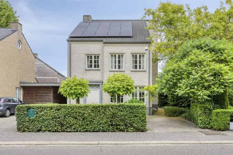 Ruime 5-Slaapkamerwoning in Achel - 246m² Woonplezier