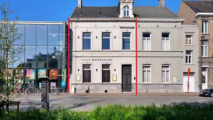 Kantoorgebouw te koop in Gasstraat 20, Roeselare - Dewaele
