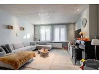 Handelsfonds Antwerpen 362m²: Bakkerij Woning Garages Zonnepanelen