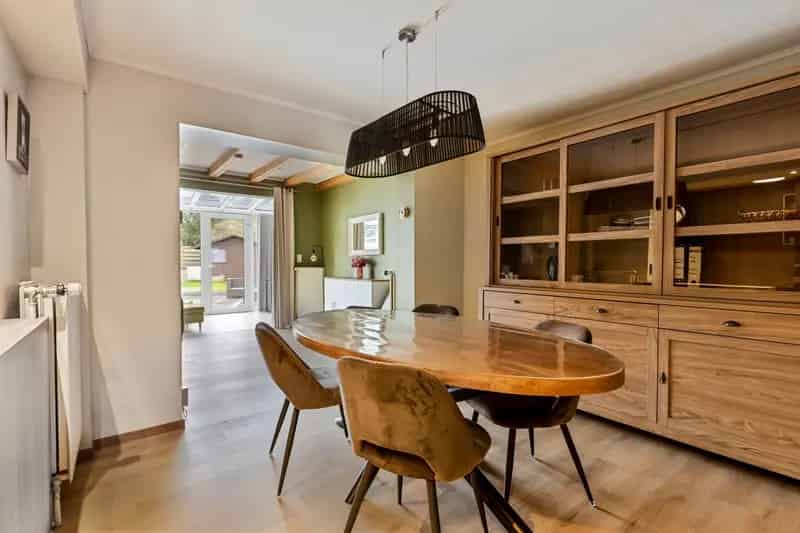 immo DAVID stelt voor: gerenoveerde 2-gevelwoning