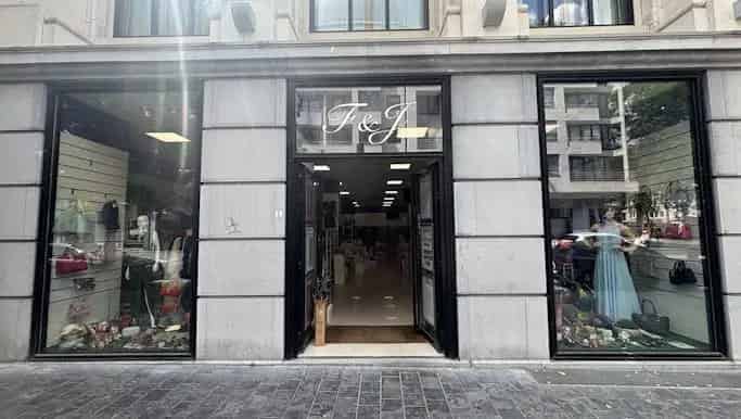 Handelspand te huur in Doorniksestraat 2, Kortrijk - Dewaele