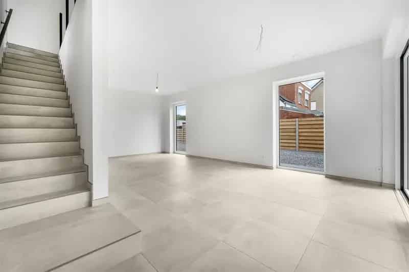 KWALITATIEF AFGEWERKTE, ENERGIEZUINIGE NIEUWBOUWWONING TE LEOPOLDSBURG
