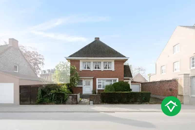 Woning met 3 slaapkamers en garage te Wingene