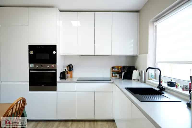 Huis te huur: Gerenoveerde Bel-étage 5 slaapkamers Garage Tuin
