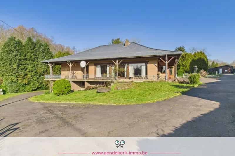 Huis te koop As: Ruime woning met loods stal 3524m²