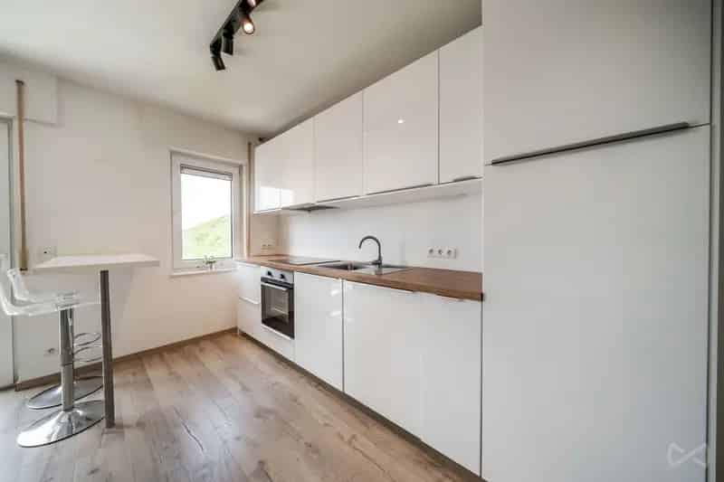 Appartement te Huur Malmedy 1 Slaapkamer Prive Garage