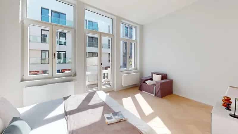 Antwerpen Zuid - Luxe 3 Slaapkamer Appartement met Tuin