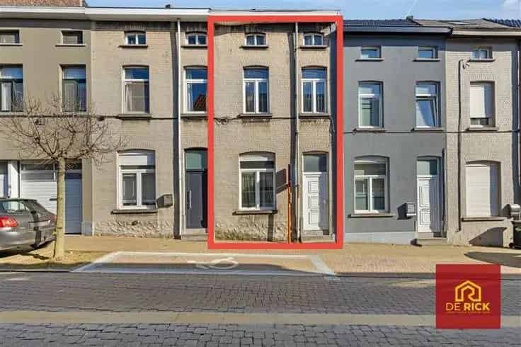 Huis Te Koop Aalst: Ruime 4 Slaapkamers, Tuin, Centrum