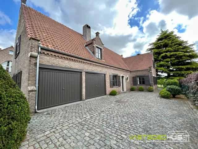 Villa te koop in Voorde