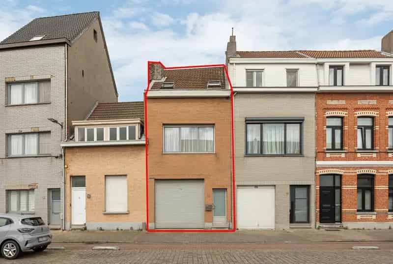 Huis te Koop Merksem 4-5 slaapkamers Garage Tuin