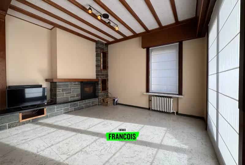 Halfopen woning te koop in doodlopende straat te Nieuwenhove-Waregem