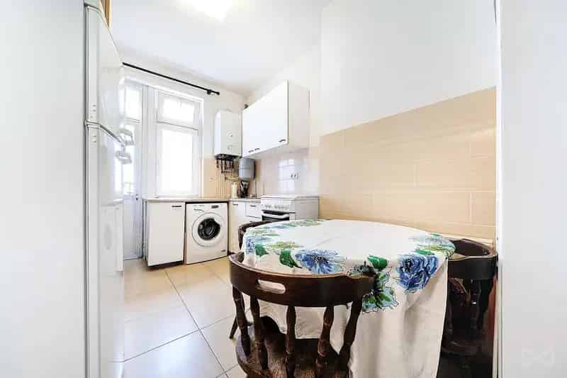 Appartement met één slaapkamer in Schaerbeek