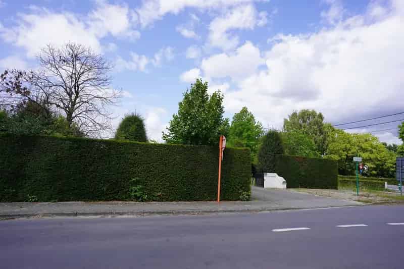 Zeldzame kans: bouwgrond op hoekperceel (885 m²)