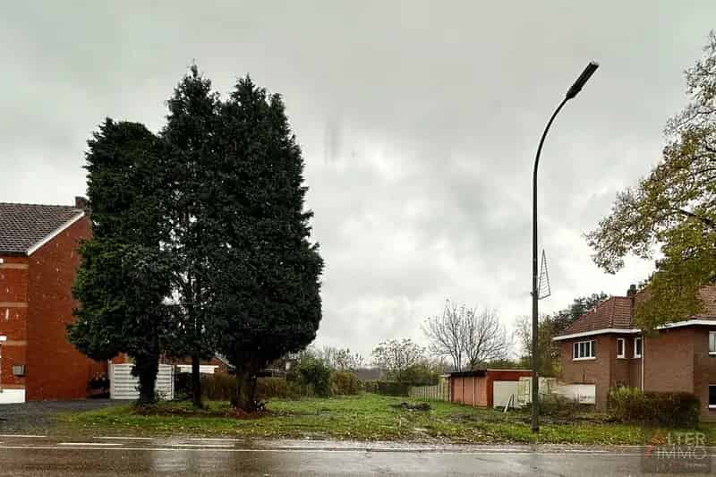 Project opportuniteit. Goed gelegen bouwgrond (OB) geschikt voor appartementsbouw, 7a25ca, straatbreedte 20,36m diepte perceel ca. 60m