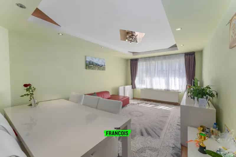 Gelijkvloers appartement met twee slaapkamers te Stene, Oostende.