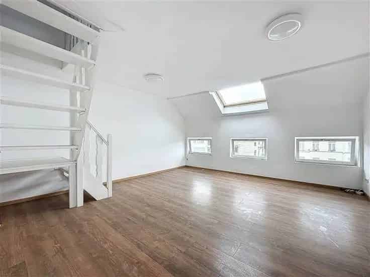 Duplex Te Koop