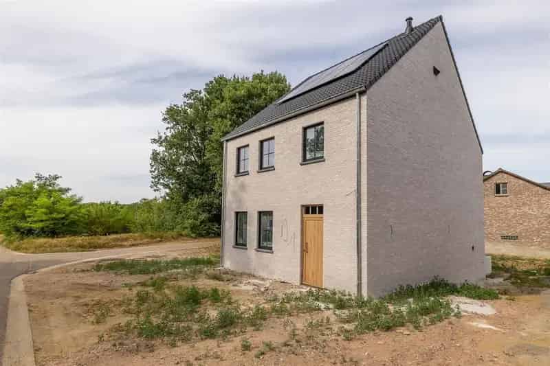 Nieuwbouwwoning 4slk - E10 op rustige ligging