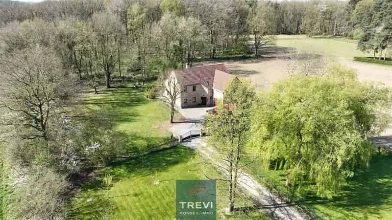 Huis te huur: Ruime villa met 5 slaapkamers en tuin