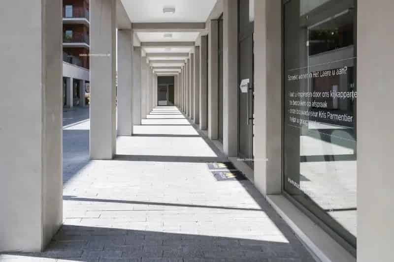 Nieuwbouw handelspand te koop in Roeselare