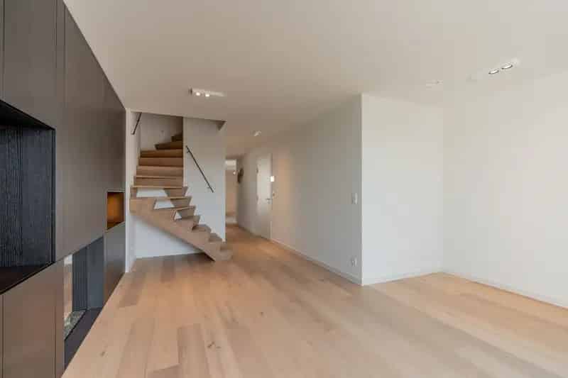 Luxe penthouse te duinenwater met zuid georiënteerd terras nabij het meer