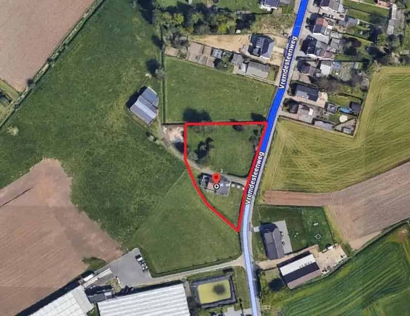 RIANTE, GERENOVEERDE WONING OP 3.400 m²!