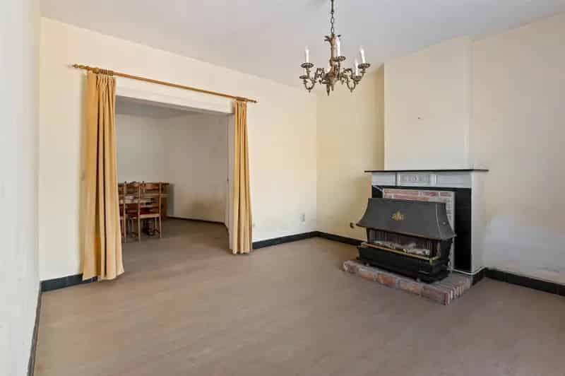 Gezinswoning met 2 slaapkamers en ruime garage