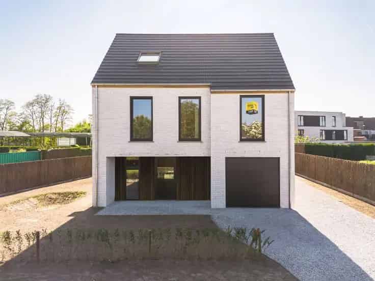 Nieuwbouwvilla te Petegem-aan-de-Leie Nabij Deinze