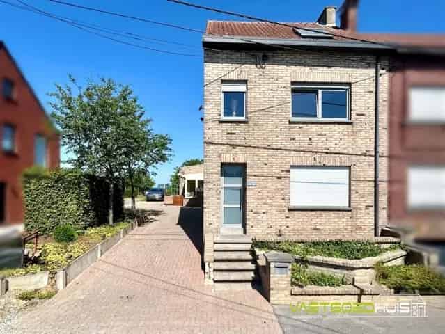 Huis te koop in Denderwindeke