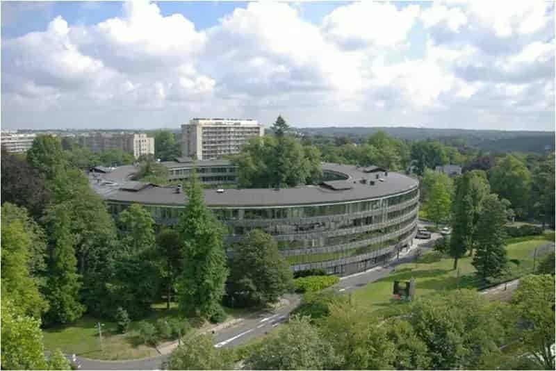 GLAVERBEL: kantoren te huur vanaf 670m²
