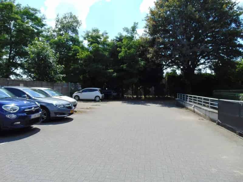 Parkeerplaatsen met beugel