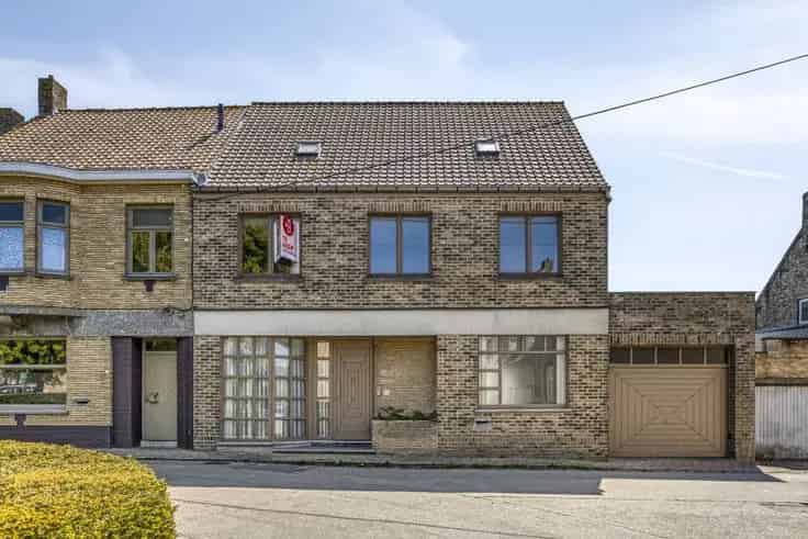 Huis Te Koop Lo-Reninge 5 Slaapkamers Tuin Garage