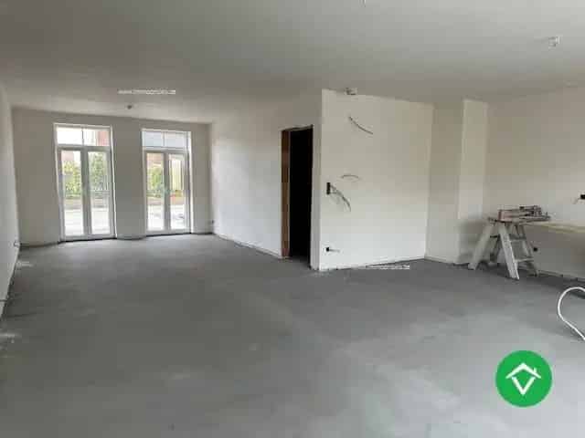 Nieuwbouw woning te huur in Moere