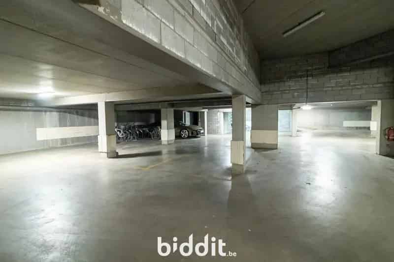 INSTAPKLAAR APPARTEMENT