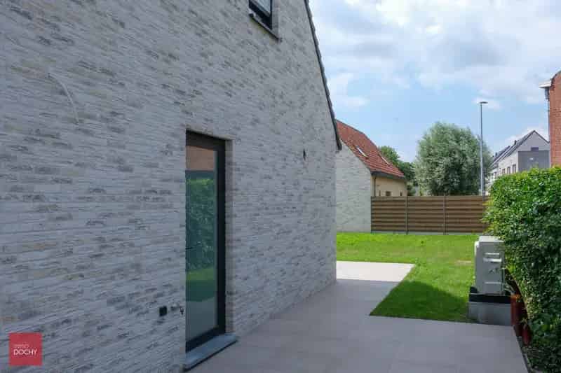 Huis te Huur Kerkweg: Instapklare woning met 3 slaapkamers en tuin