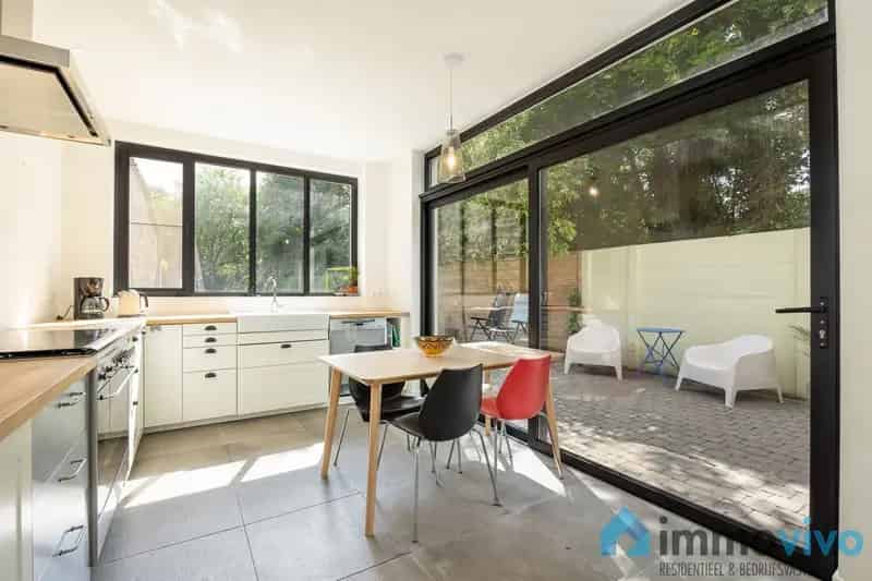 Gerenoveerde woning 4 slaapkamers 615m²