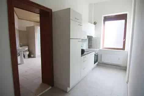 Kamer Te Huur , Namen, Namen