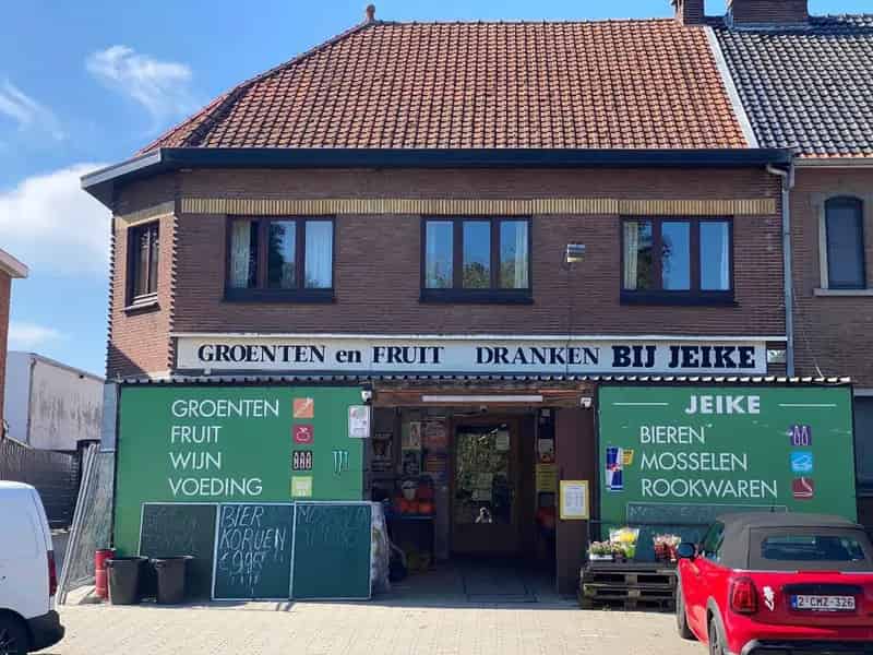 Winkelruimte Woonruimte Appartement Garage 2 Loodsen
