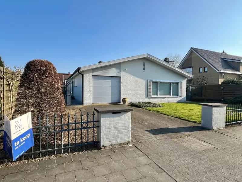 Bungalow te koop in Harelbeke!